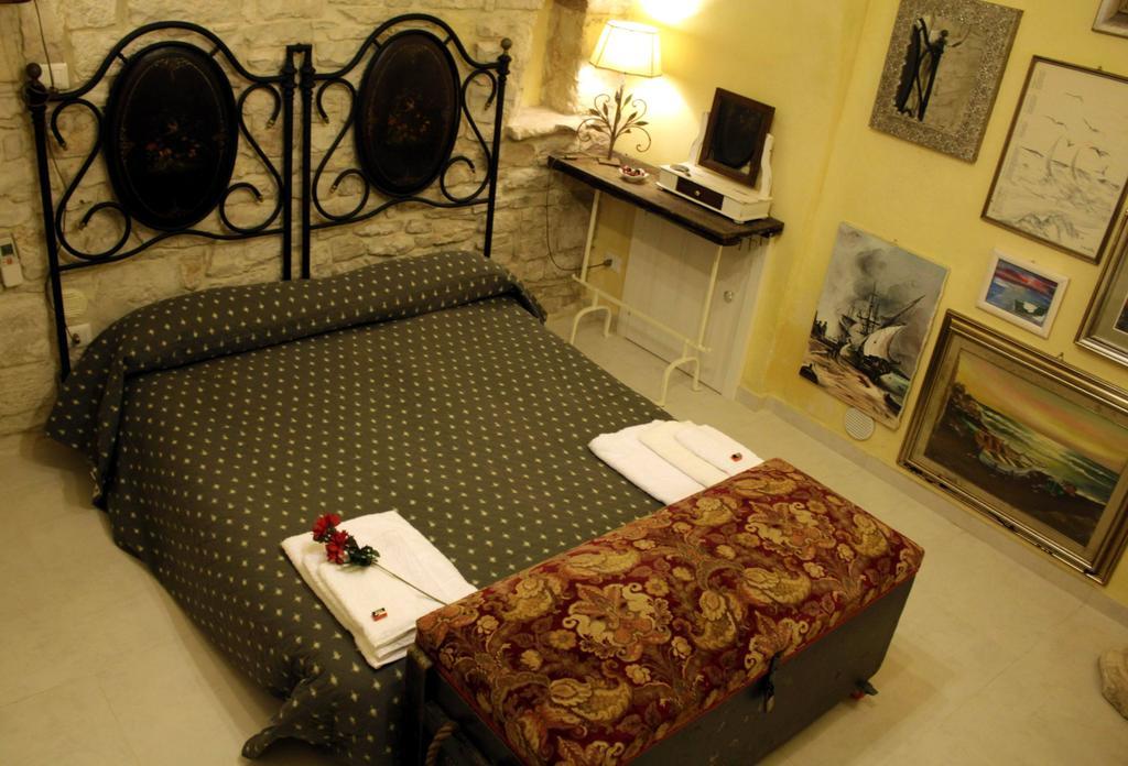 B&B Sottocoperta Бишелие Стая снимка